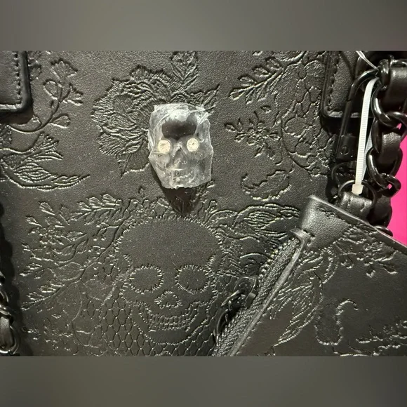 Betsey Johnson Skull Tote - Picture 6 of 11